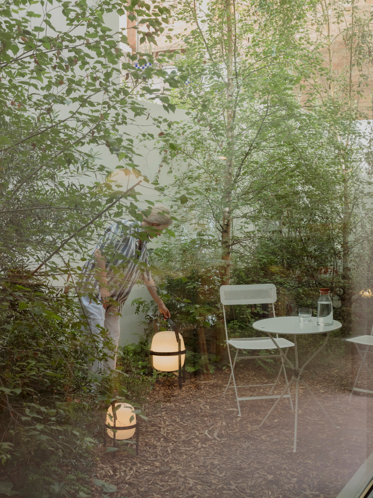 Outdoor-Leuchte Cesta von Santa & Cole – Design Miguel Milá