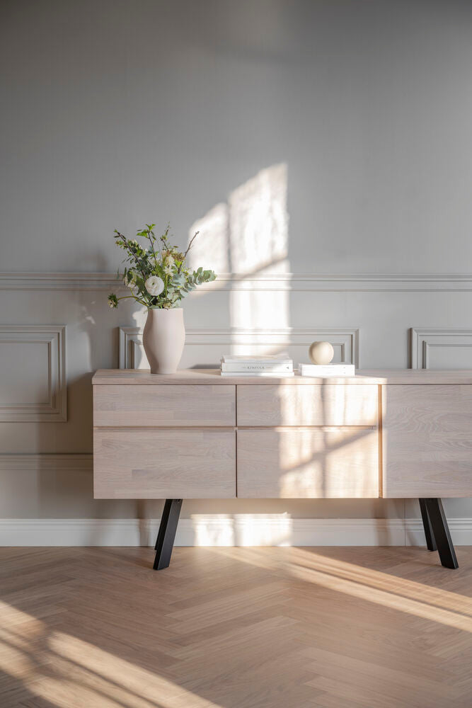Solid Wood Table Pjur