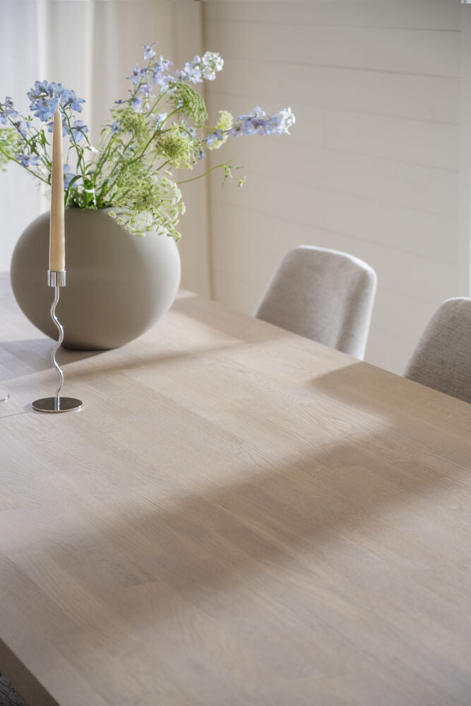 Table en bois massif Pjur