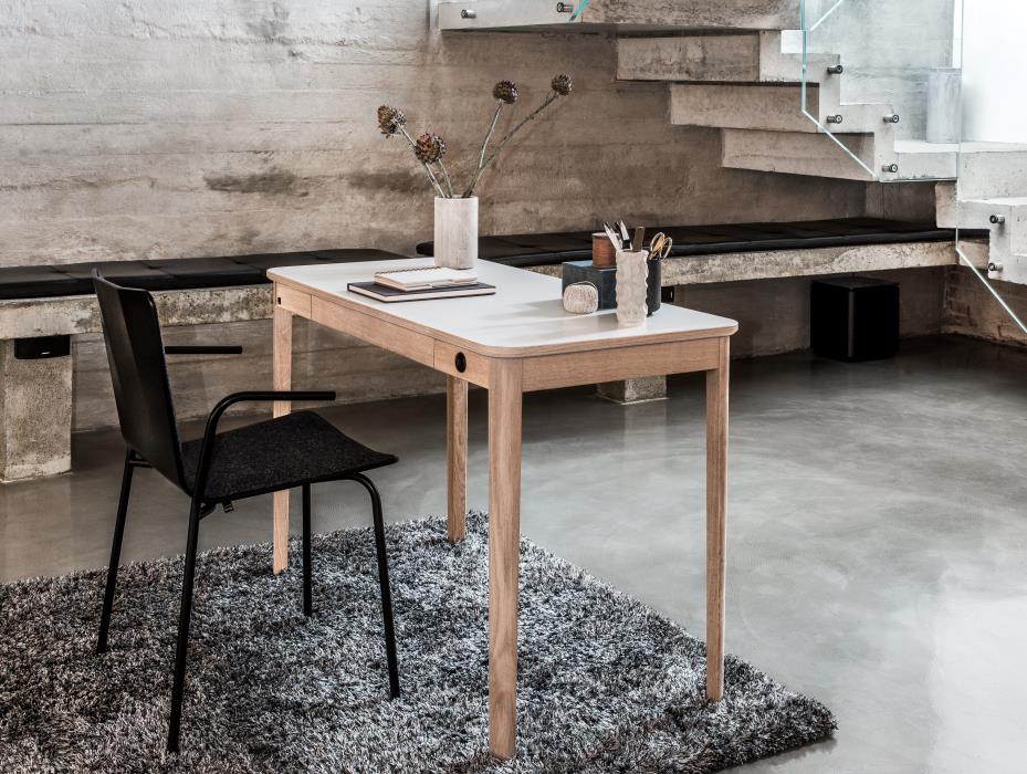 Schreibtisch Desk