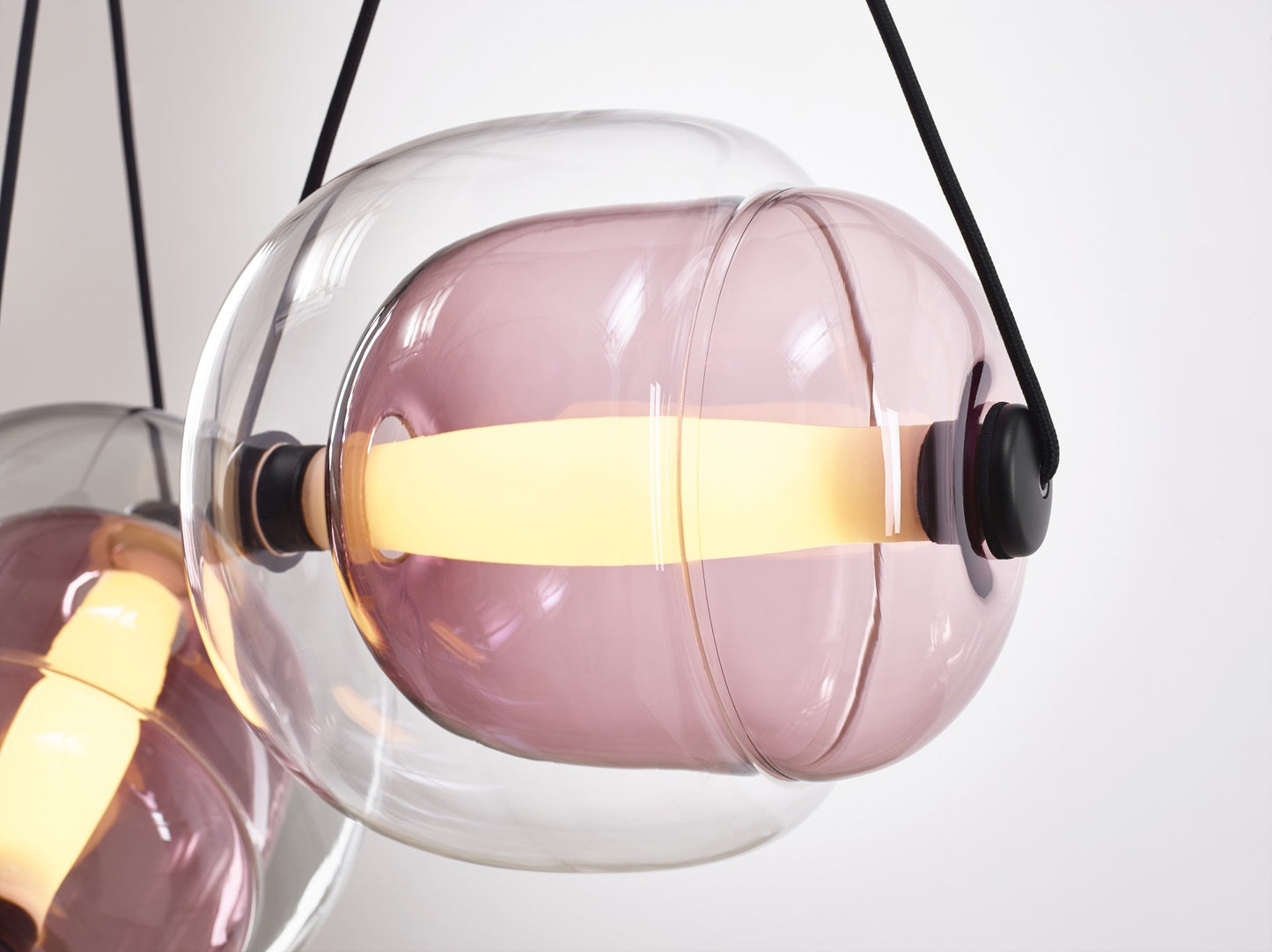 Pendelleuchte Capsula