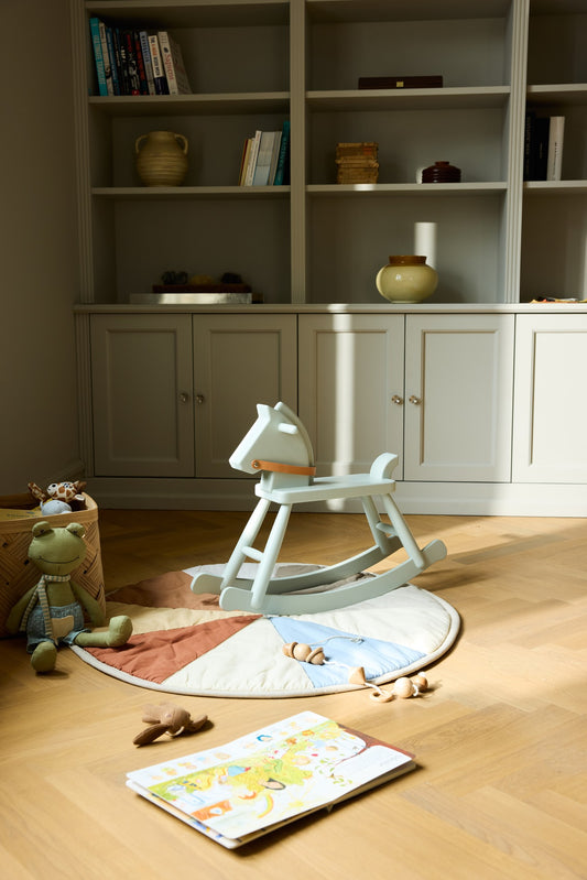 Schaukelpferd P12 – Rocking Horse