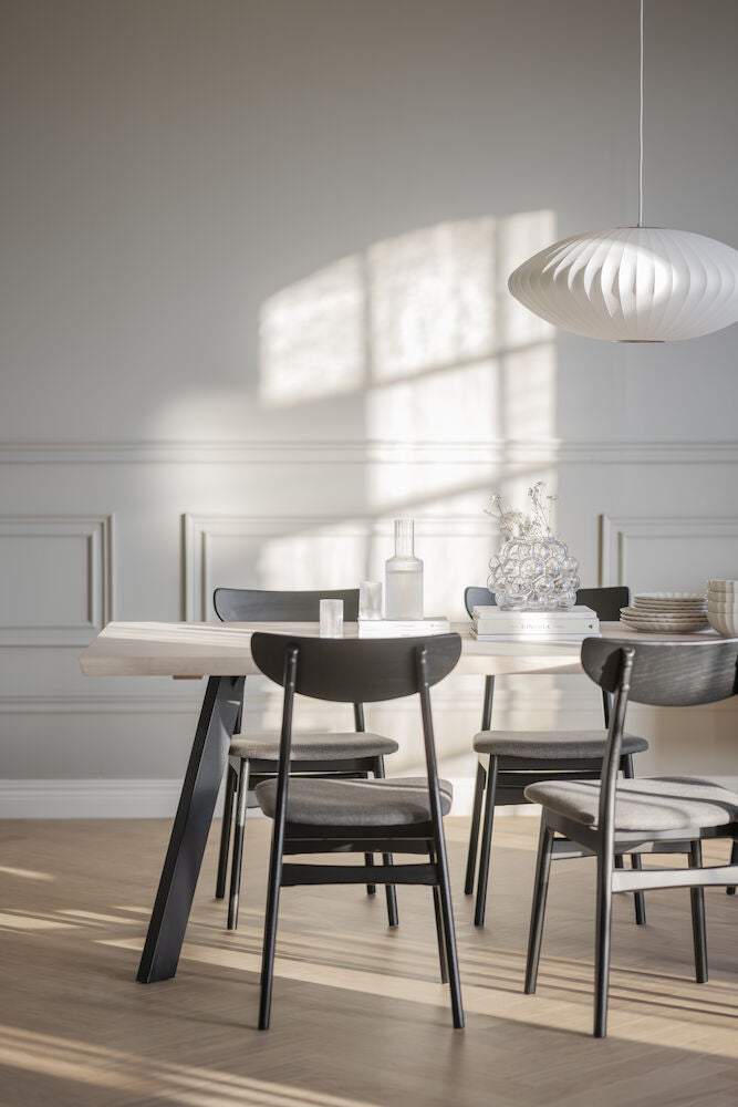 Solid Wood Table Pjur