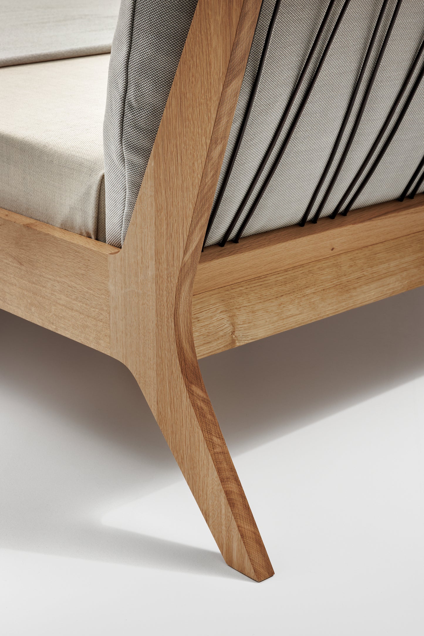 Bett Grand Mellow (ohne Lattenrost, ohne Polster)