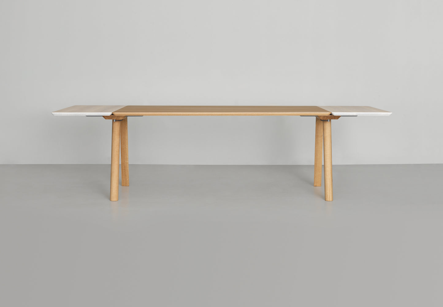 Table en bois massif Rail