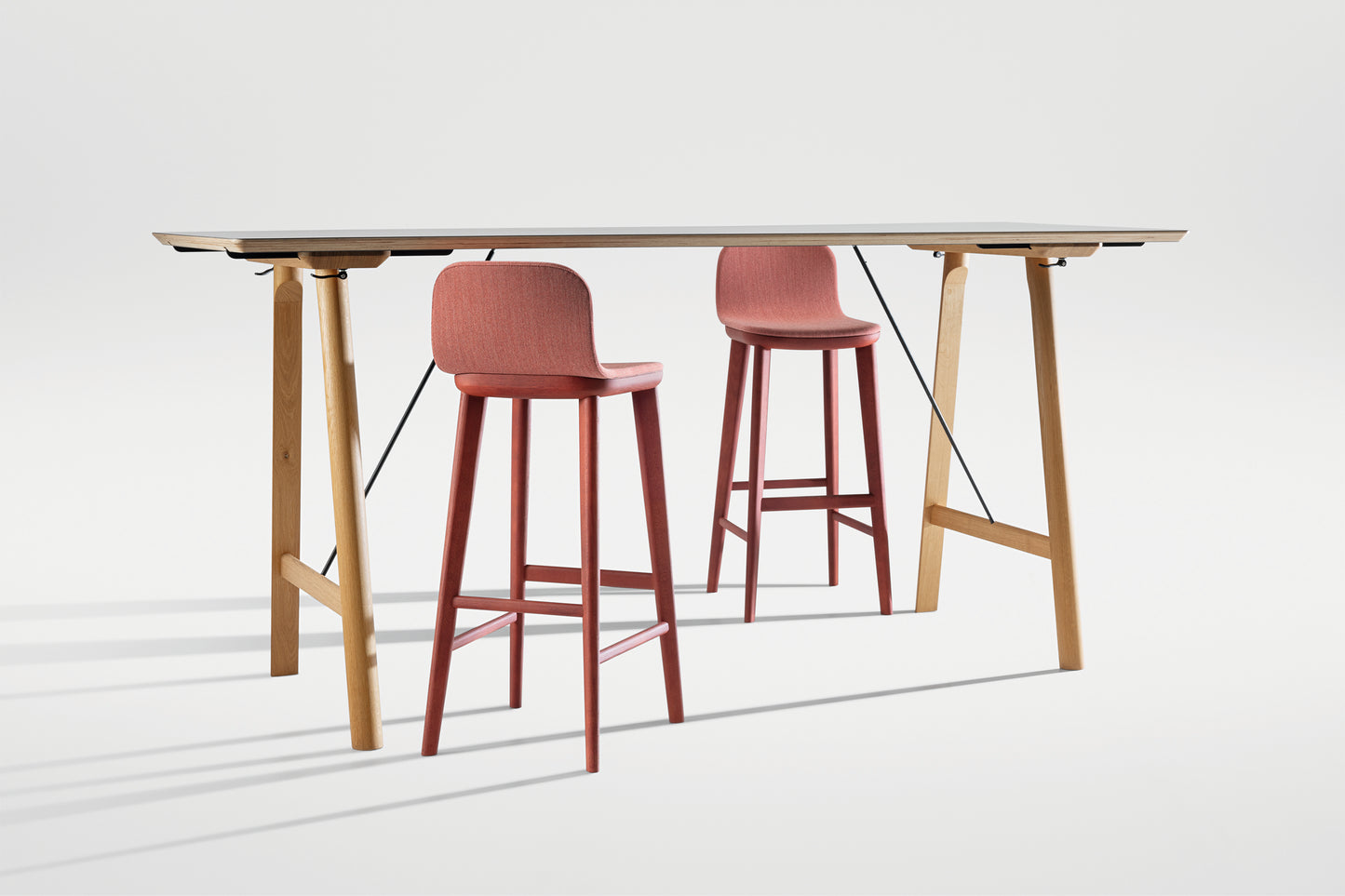 Table en bois massif Rail High