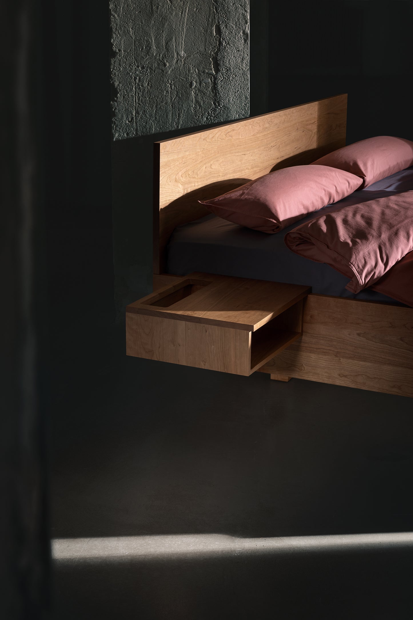 Bett Simple Hi